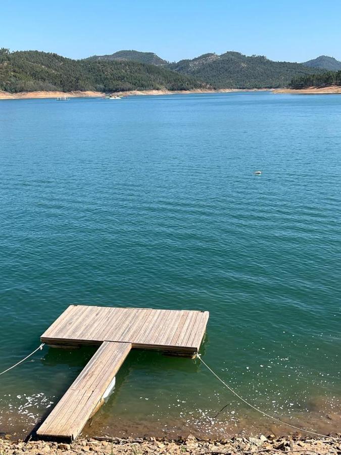 Ferreira do ZêzereFaraway Lakeアパートメント エクステリア 写真